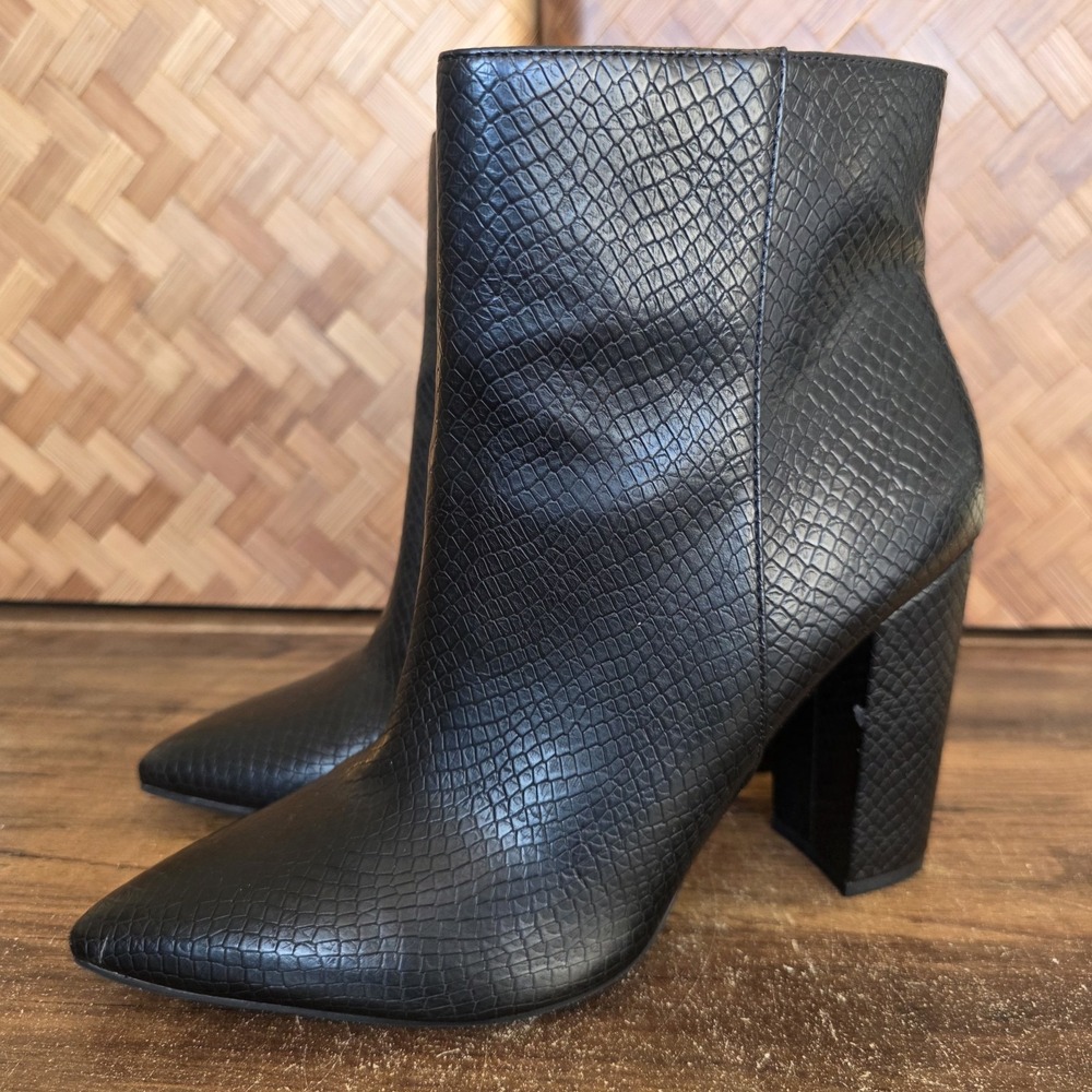 Just Fab Boots Women's Size 8.5 Black Snakeskin Block Heel Bootie‎ Zipper
